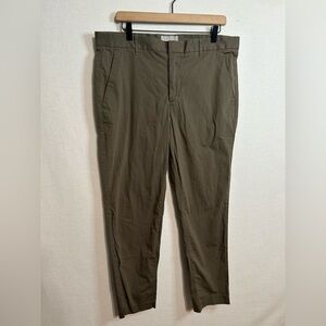 Men’s Everlane green trouser pants